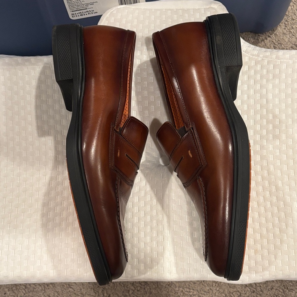 Santoni Rich Brown Leather Slip-On Loafers - Picture 2 of 10